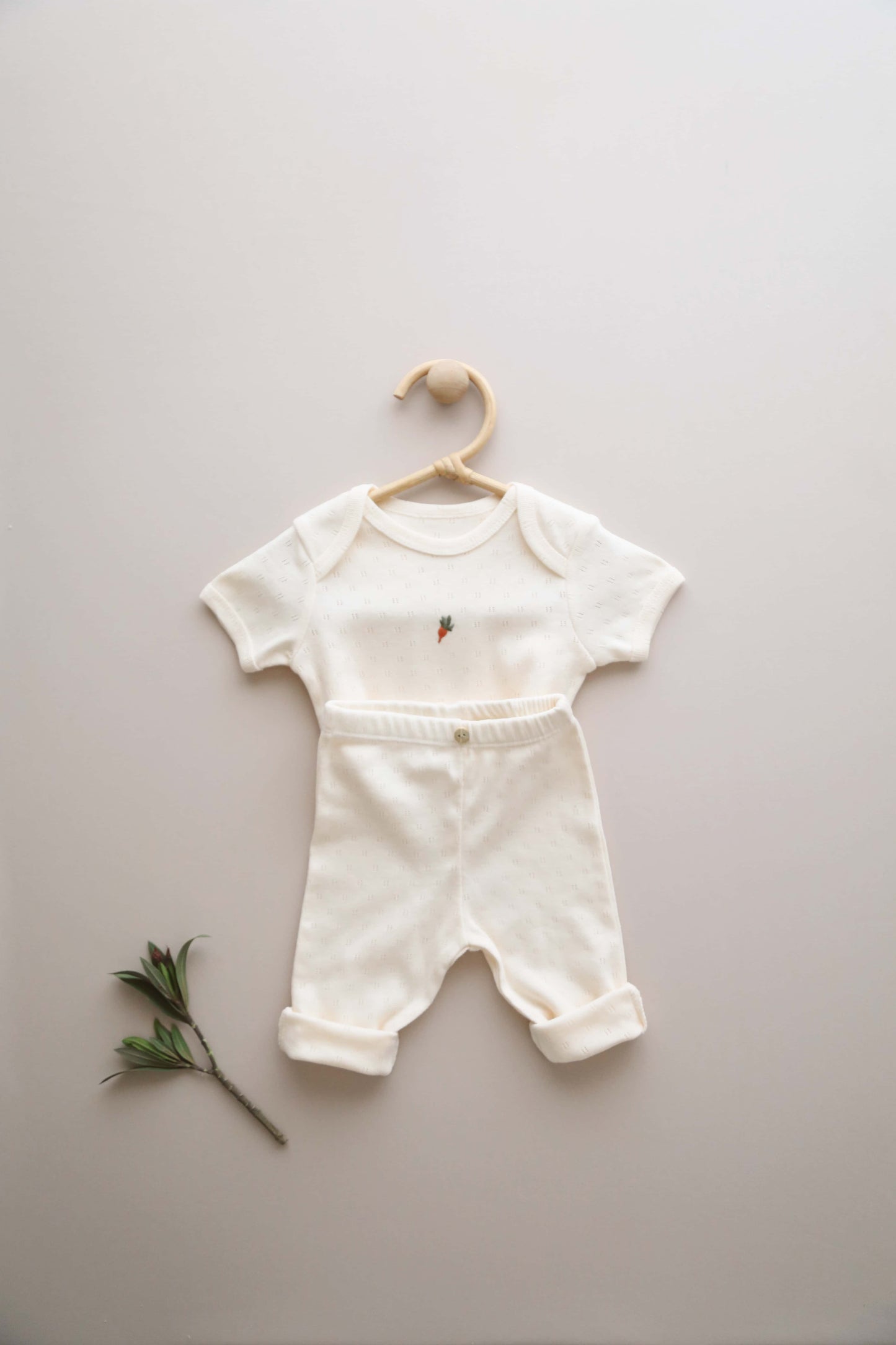 Beet Patterned 2 Piece Set