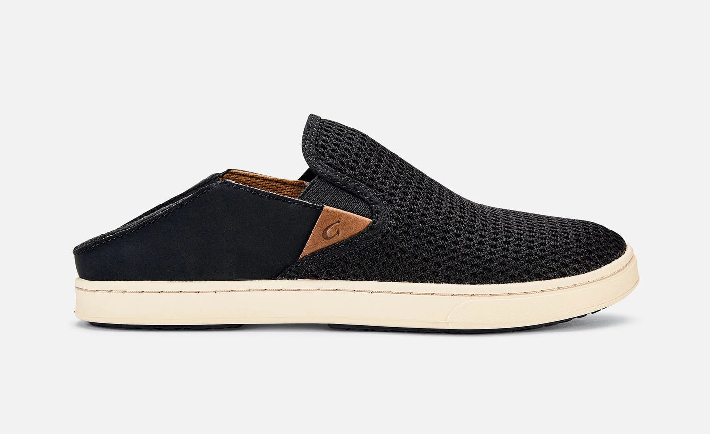 OluKai Women's Pehuea Sneaker (Black)