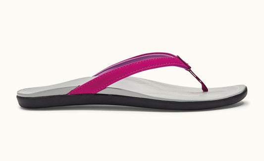 OluKai Women's Ho'opio Sandal (Grape Juice)