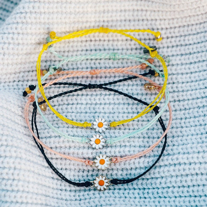 Pura Vida Daisy Charm Bracelet