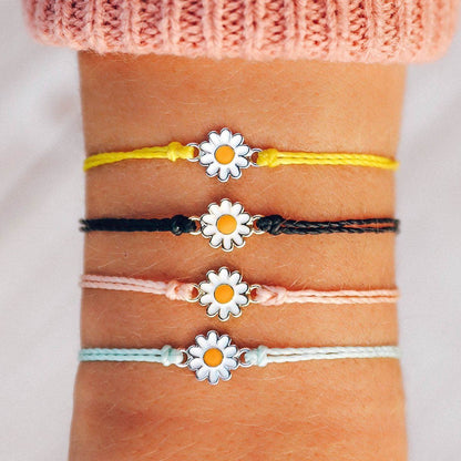 Pura Vida Daisy Charm Bracelet