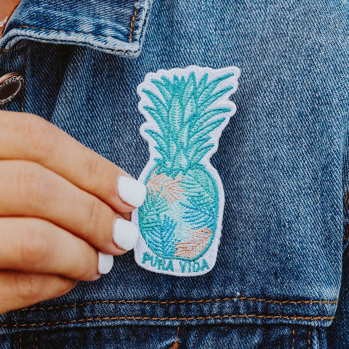 Pura Vida Palm Pineapple Patch