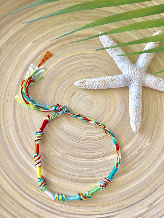 Color Knot Friendship Bracelet (Beachball)