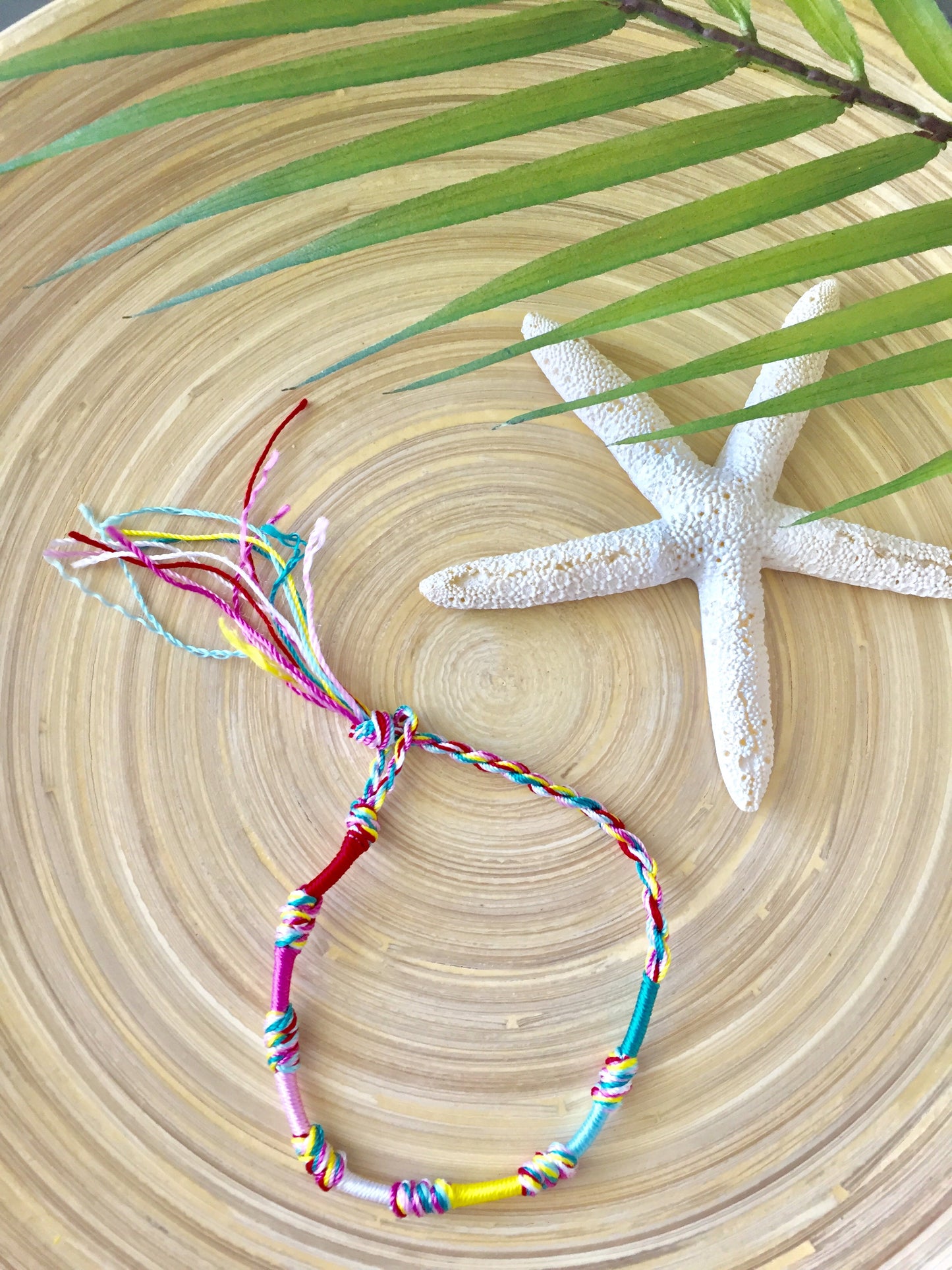 Color Knot Friendship Bracelet (Cotton Candy)