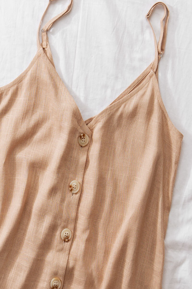 Linen Solid Adjusted Strap Coconut Button Cami (Khaki)